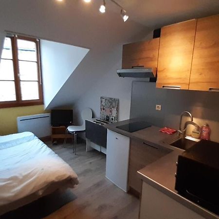 Studio 402 Au 15 Rue Battant A Besancon Exterior photo